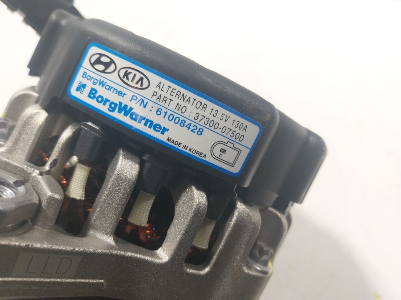 Recambio de alternador para kia stonic (ybcuv) 1.2 cat referencia OEM IAM  3730007500 
