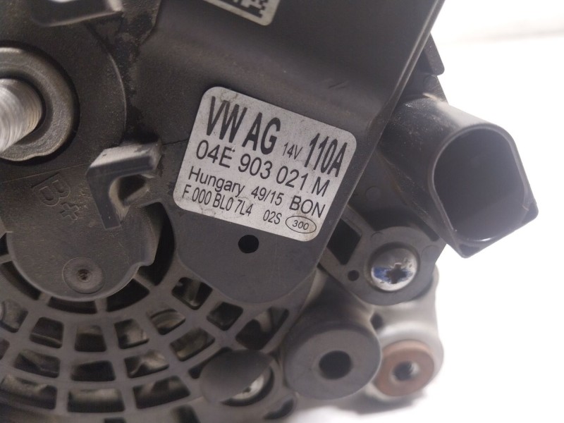 Recambio de alternador para seat leon (5f1) 1.2 tsi referencia OEM IAM  04E903021 