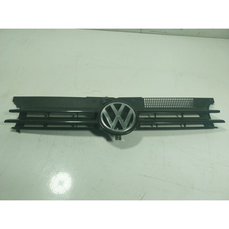 Recambio de rejilla delantera para volkswagen golf iv berlina (1j1) 1.9 tdi referencia OEM IAM  1J0853651H 