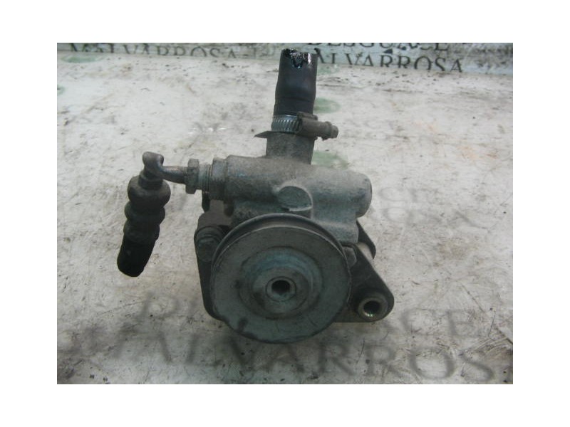 Recambio de bomba direccion para peugeot 205 berlina 1.8 diesel referencia OEM IAM   
