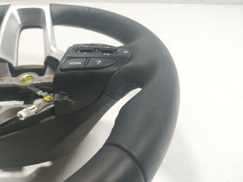 Recambio de volante para kia stonic (ybcuv) 1.2 cat referencia OEM IAM  58180H8000 