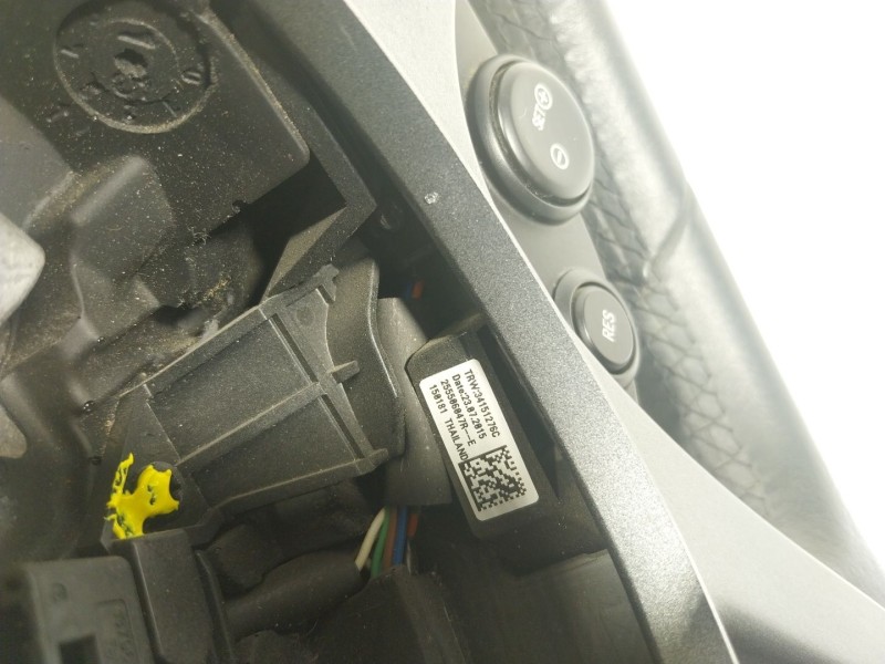 Recambio de volante para smart forfour 1.0 cat referencia OEM IAM  484002495R 