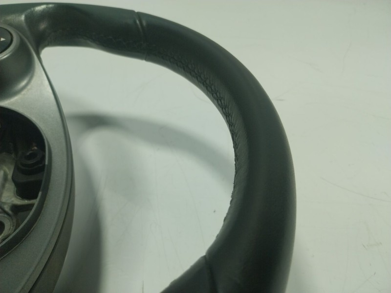 Recambio de volante para smart forfour 1.0 cat referencia OEM IAM  484002495R 