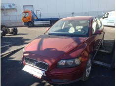volvo s40 berlina del año 2005