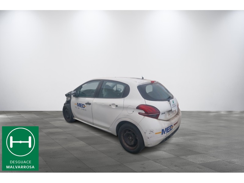 peugeot 208 del año 2015