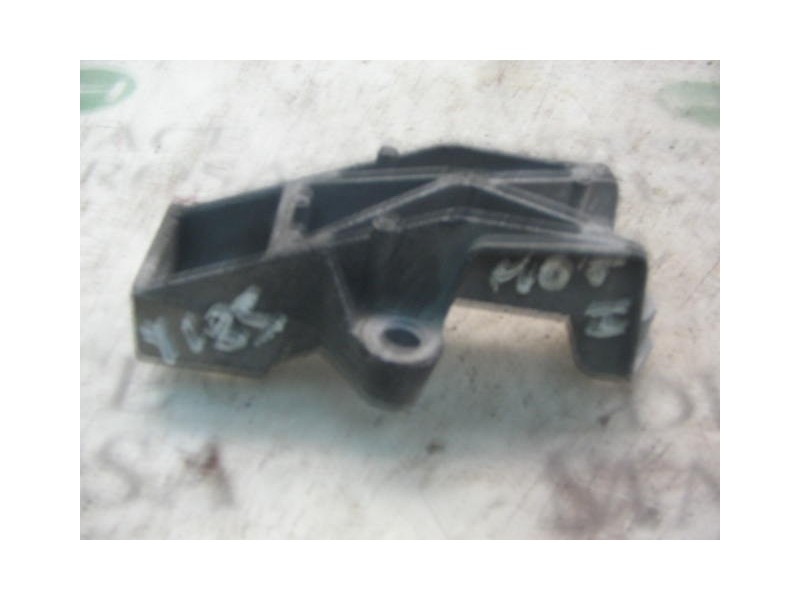 Recambio de soporte motor para peugeot 205 berlina 1.8 diesel referencia OEM IAM   