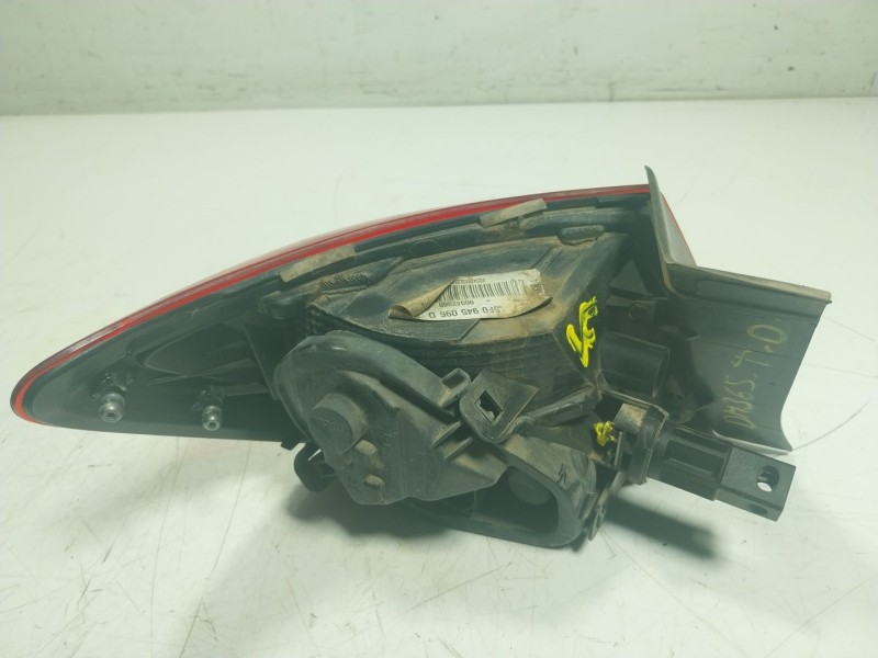 Recambio de piloto trasero derecho para seat leon (5f1) 1.2 tsi referencia OEM IAM  5F0945096D 