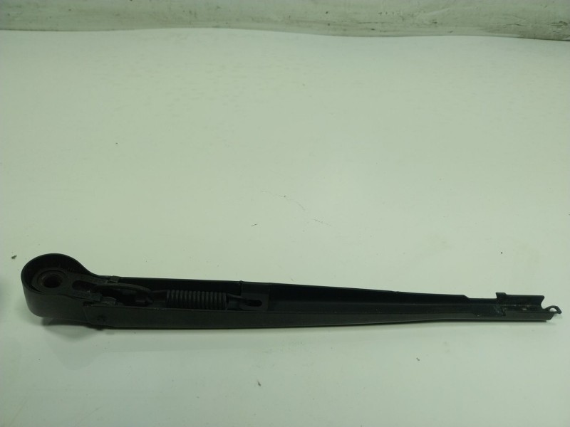 Recambio de brazo limpia trasero para porsche panamera 2.9 v6 turbo cat referencia OEM IAM   