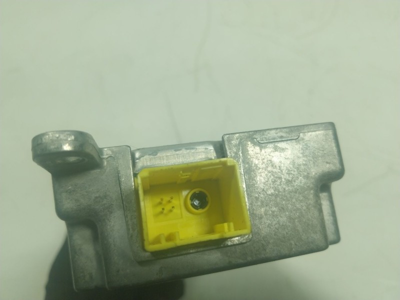 Recambio de centralita airbag para bmw serie 7 (e65/e66) 730ld referencia OEM IAM  6970889 