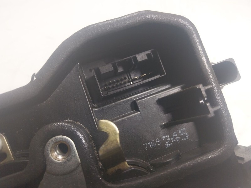 Recambio de cerradura puerta trasera izquierda para bmw serie 7 (e65/e66) 730ld referencia OEM IAM  7169245 