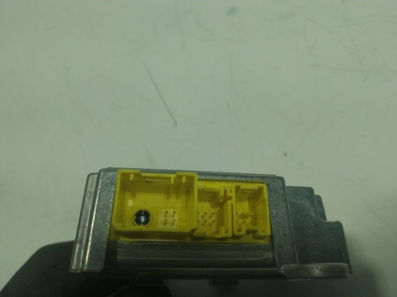 Recambio de centralita airbag para bmw serie 7 (e65/e66) 730ld referencia OEM IAM  6970888 