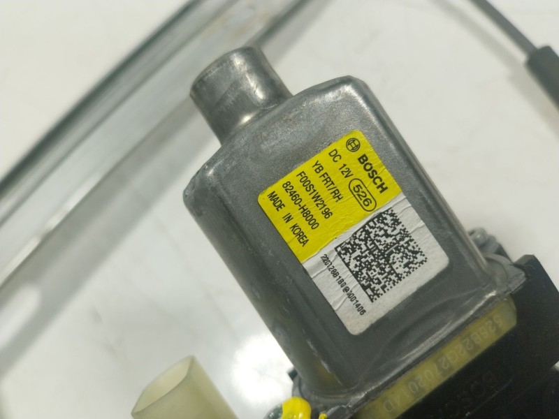 Recambio de elevalunas delantero derecho para kia stonic (ybcuv) 1.2 cat referencia OEM IAM  82460H8000 