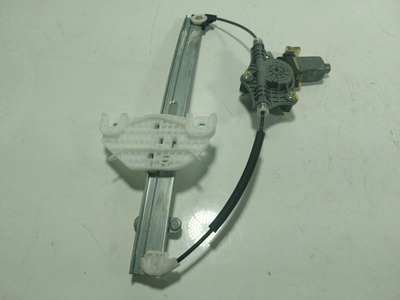 Recambio de elevalunas trasero derecho para kia stonic (ybcuv) 1.2 cat referencia OEM IAM  83460H8000 