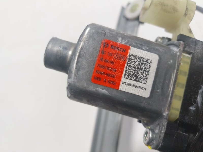 Recambio de elevalunas trasero derecho para kia stonic (ybcuv) 1.2 cat referencia OEM IAM  83460H8000 