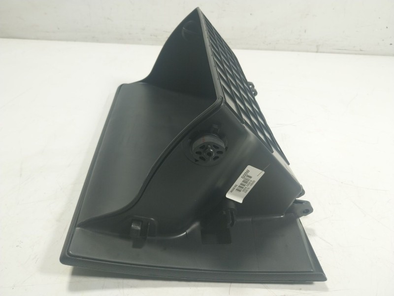 Recambio de guantera para kia stonic (ybcuv) 1.2 cat referencia OEM IAM  84510H800 