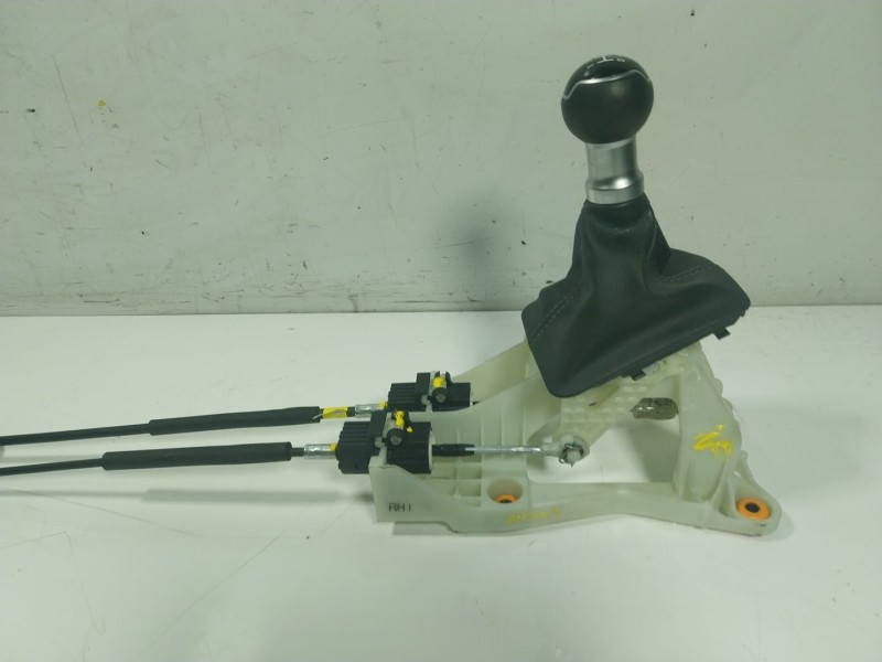 Recambio de palanca cambio para kia stonic (ybcuv) 1.2 cat referencia OEM IAM   