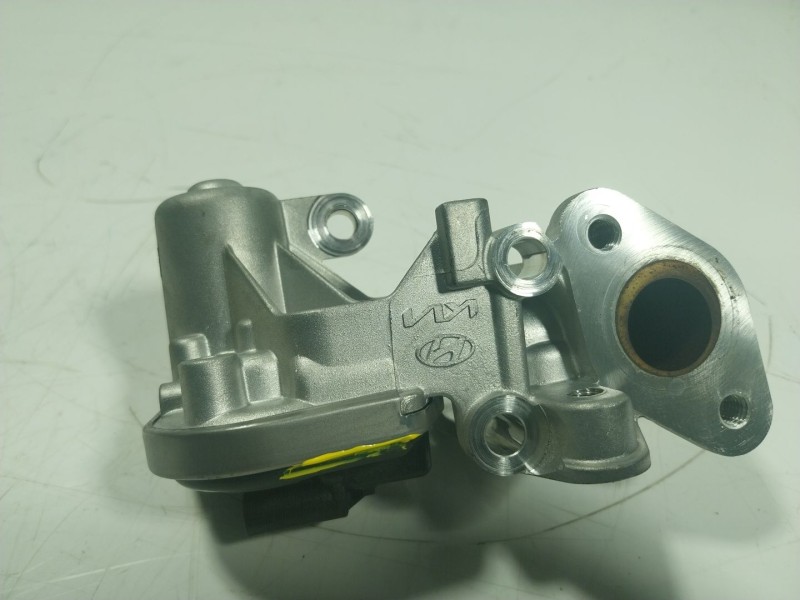Recambio de valvula egr para kia stonic (ybcuv) 1.2 cat referencia OEM IAM  2845008000 