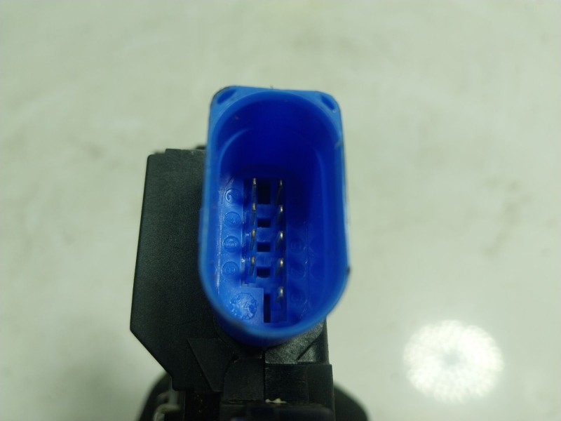 Recambio de cerradura puerta delantera izquierda para volkswagen touareg (7la) tdi r5 referencia OEM IAM   