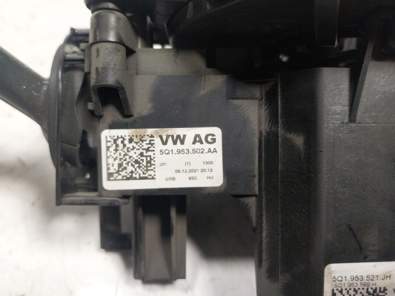 Recambio de mando intermitentes para volkswagen t-roc 1.5 16v tsi act referencia OEM IAM  5Q1953569 