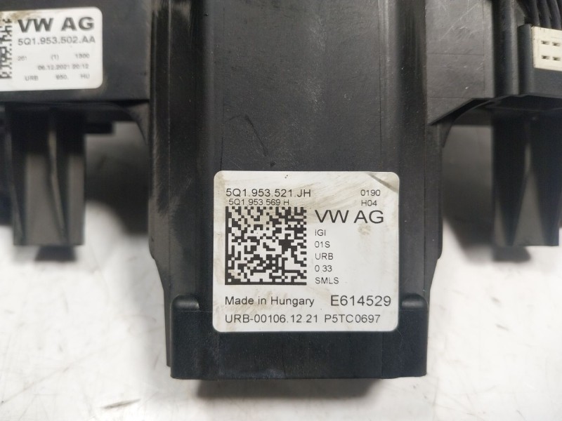 Recambio de mando intermitentes para volkswagen t-roc 1.5 16v tsi act referencia OEM IAM  5Q1953569 