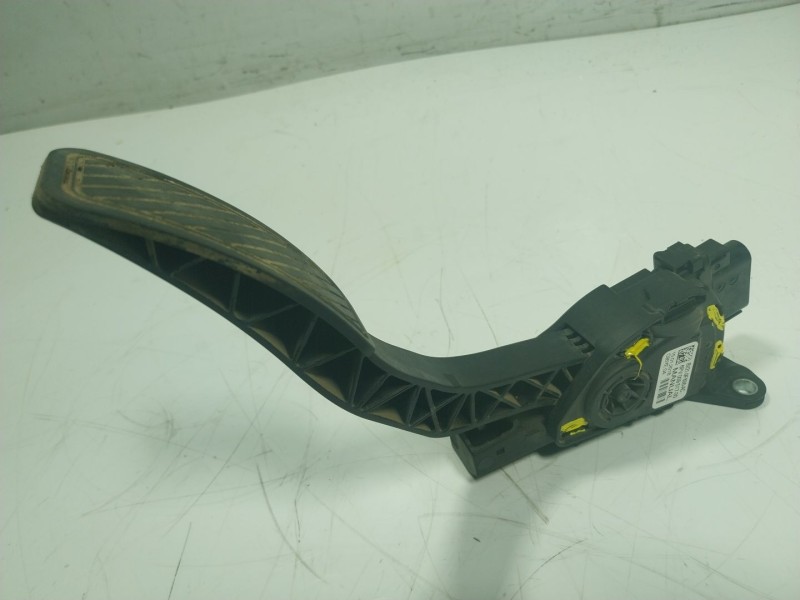 Recambio de potenciometro pedal para ford transit courier 1.5 tdci cat referencia OEM IAM  8V219F836AC 