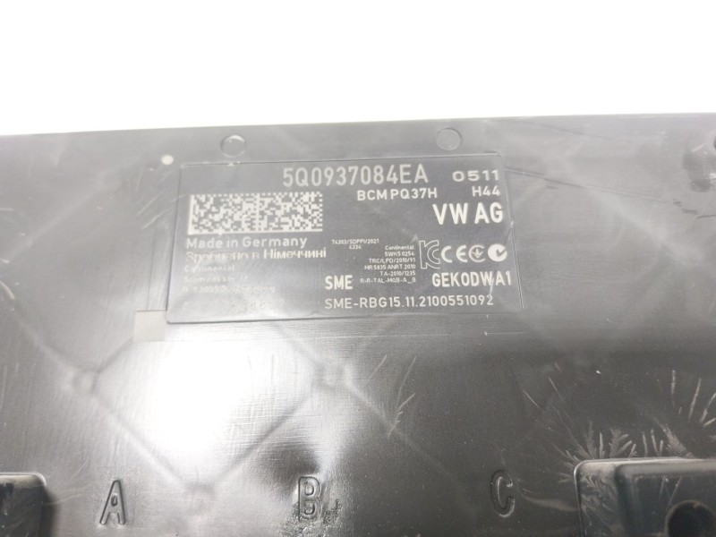 Recambio de modulo electronico para volkswagen t-roc 1.5 16v tsi act referencia OEM IAM  5Q0937084 