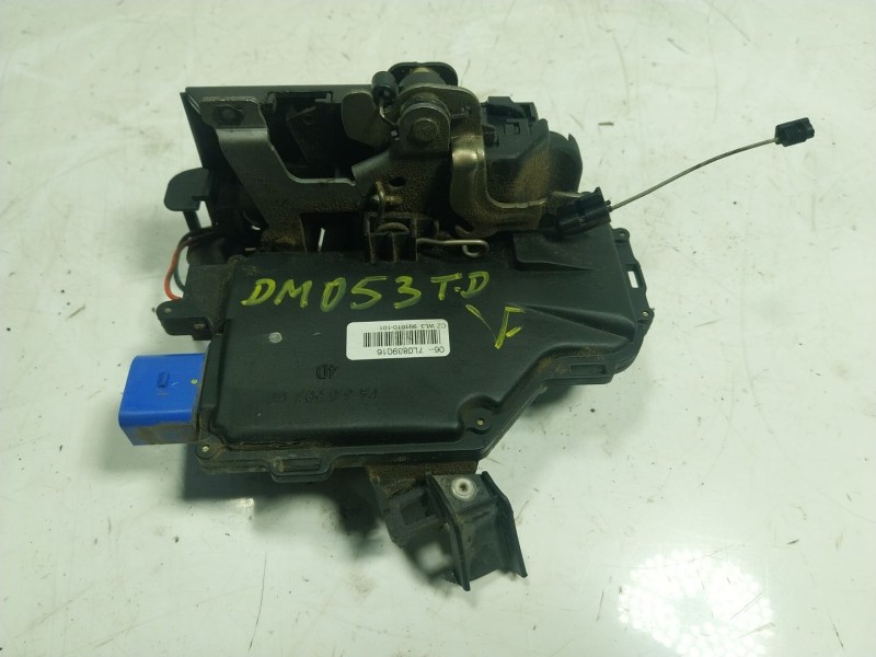 Recambio de cerradura puerta trasera derecha para volkswagen touareg (7la) tdi r5 referencia OEM IAM  991610101 