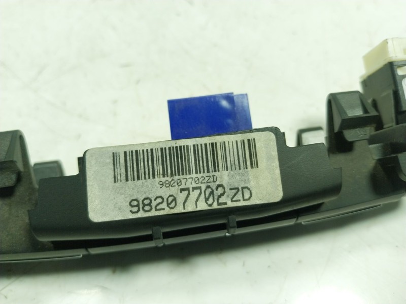 Recambio de mando multifuncion para citroën ds3 1.2 12v e-thp referencia OEM IAM  98207702 