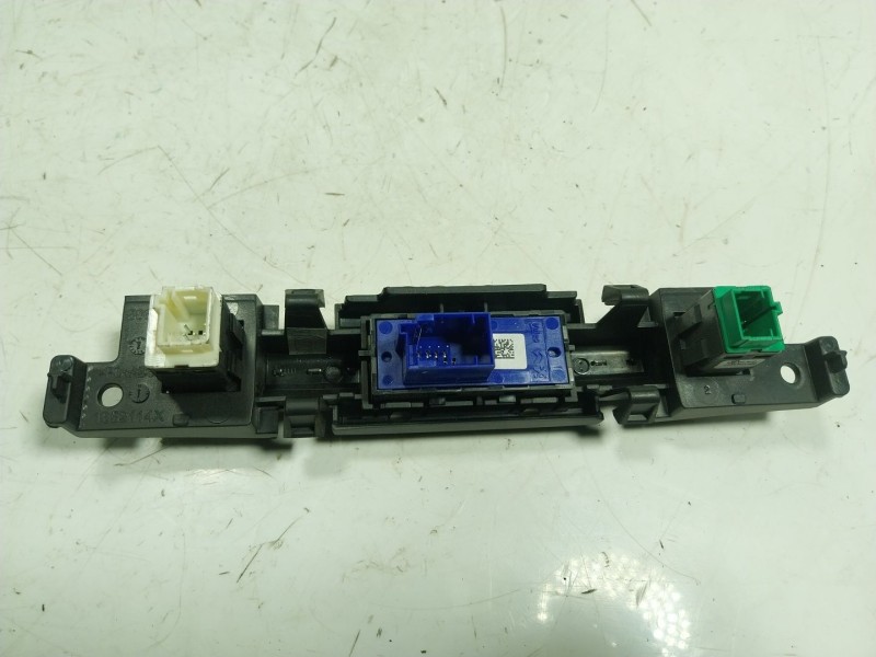 Recambio de mando multifuncion para citroën ds3 1.2 12v e-thp referencia OEM IAM  98207702 