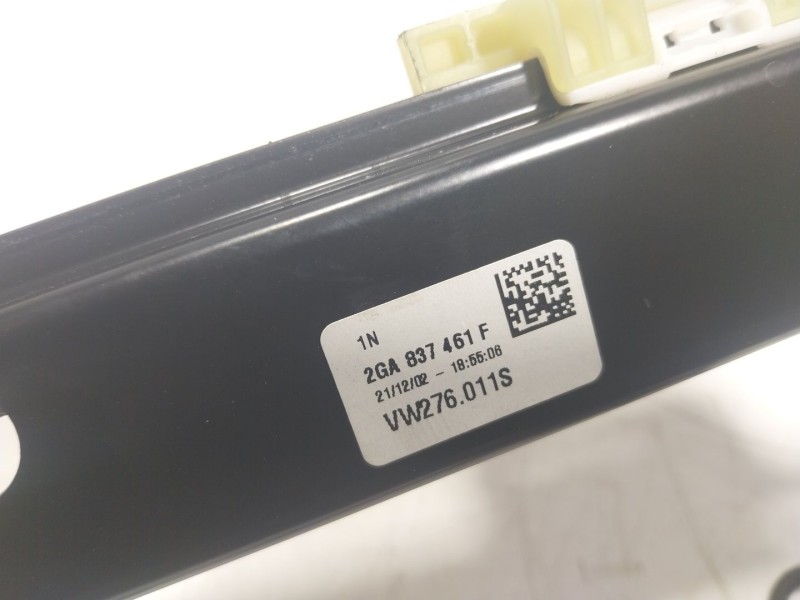 Recambio de elevalunas delantero izquierdo para volkswagen t-roc 1.5 16v tsi act referencia OEM IAM  2GA837461F 