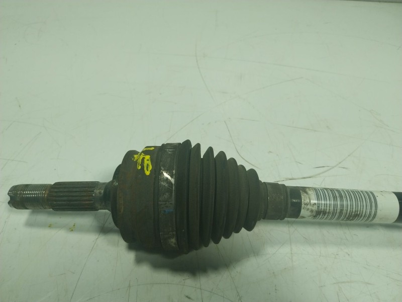 Recambio de transmision izquierda para citroën ds3 1.2 12v e-thp referencia OEM IAM  9801388580 