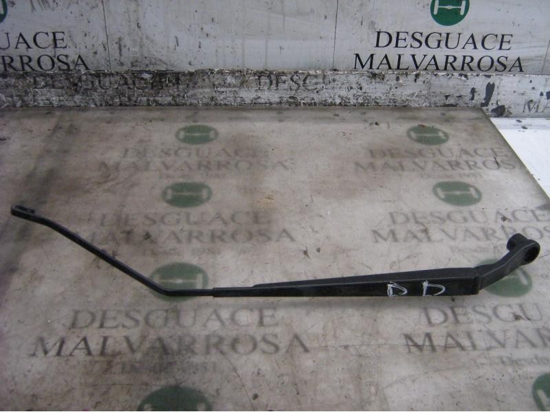 Recambio de brazo limpia delantero derecho para chrysler neon (pl) 2.0 se referencia OEM IAM   