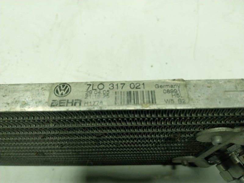 Recambio de radiador aceite para volkswagen touareg (7la) tdi r5 referencia OEM IAM  7L0317021 
