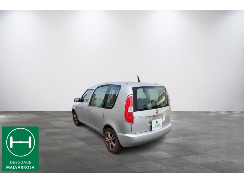 skoda roomster (5j7) del año 2014