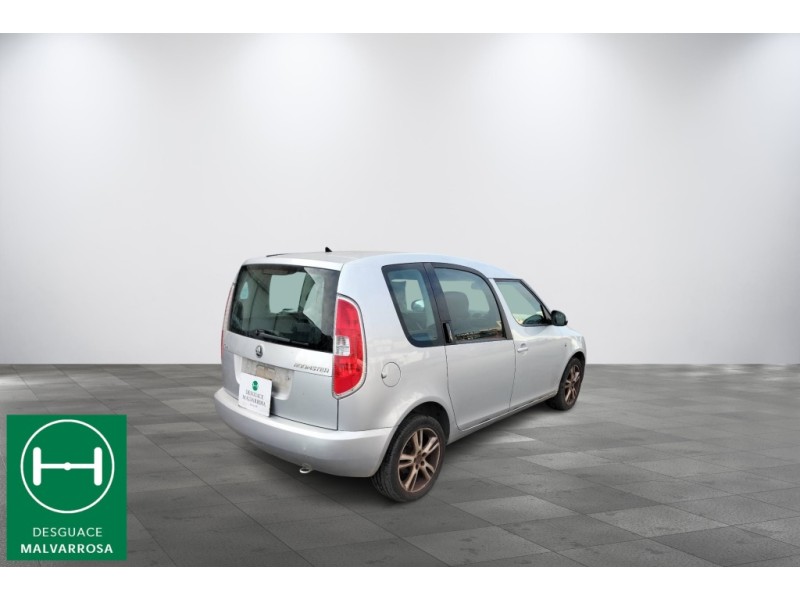 skoda roomster (5j7) del año 2014