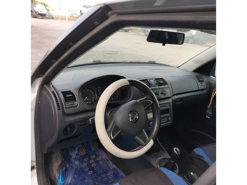 skoda roomster (5j7) del año 2014