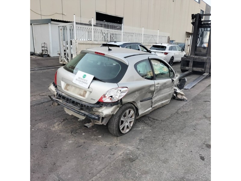 peugeot 207 del año 2006