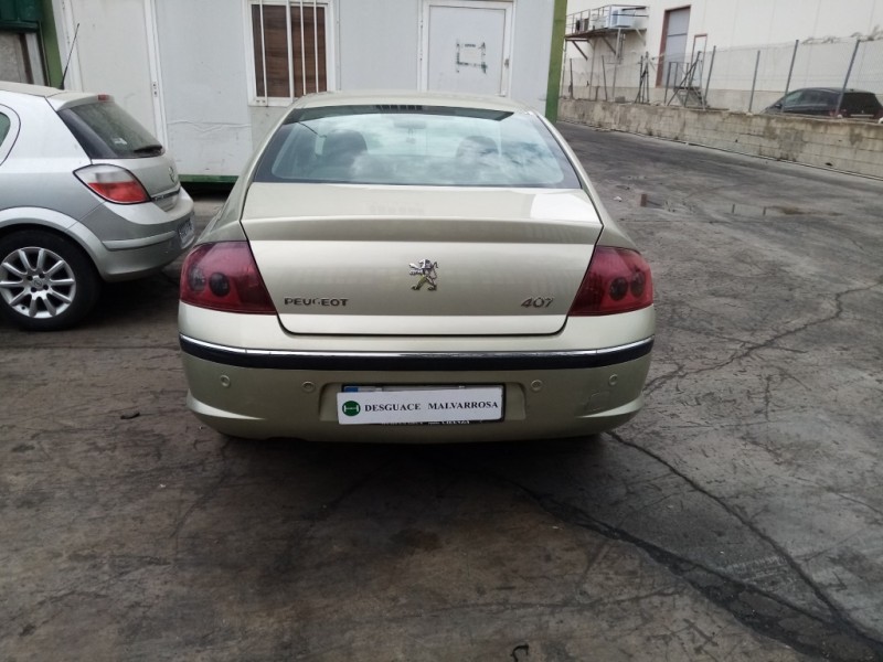 peugeot 407 del año 2004
