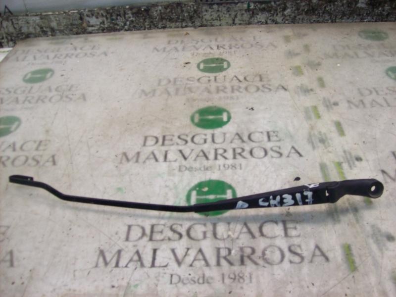 Recambio de brazo limpia delantero derecho para volkswagen passat berlina (3b2) highline referencia OEM IAM   