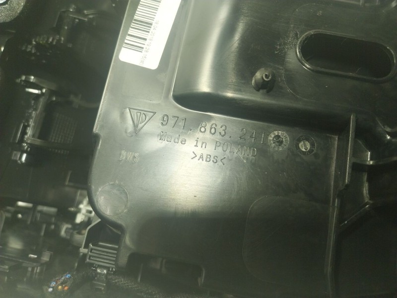 Recambio de apoyabrazos central para porsche panamera 2.9 v6 turbo cat referencia OEM IAM   