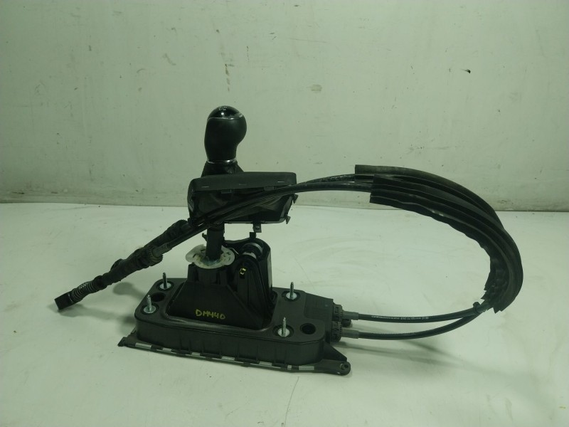 Recambio de palanca cambio para seat leon (5f1) 1.6 tdi referencia OEM IAM  5Q0711049 