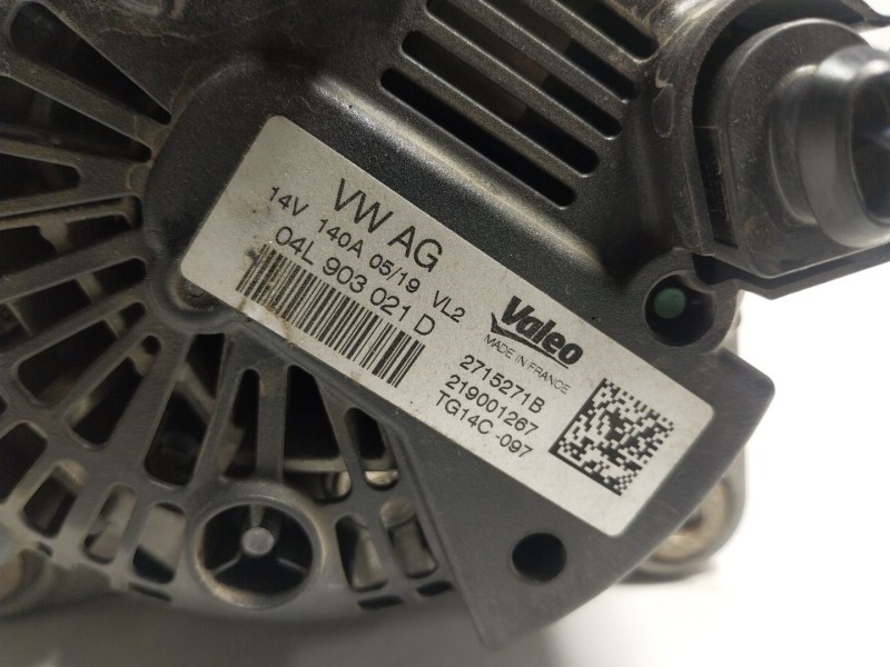 Recambio de alternador para seat leon (5f1) 1.6 tdi referencia OEM IAM  04L903021 