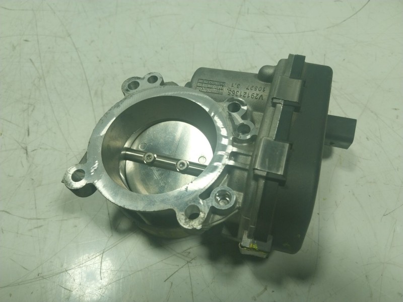 Recambio de caja mariposa para volkswagen t-roc 1.5 16v tsi act referencia OEM IAM  04E133062T 