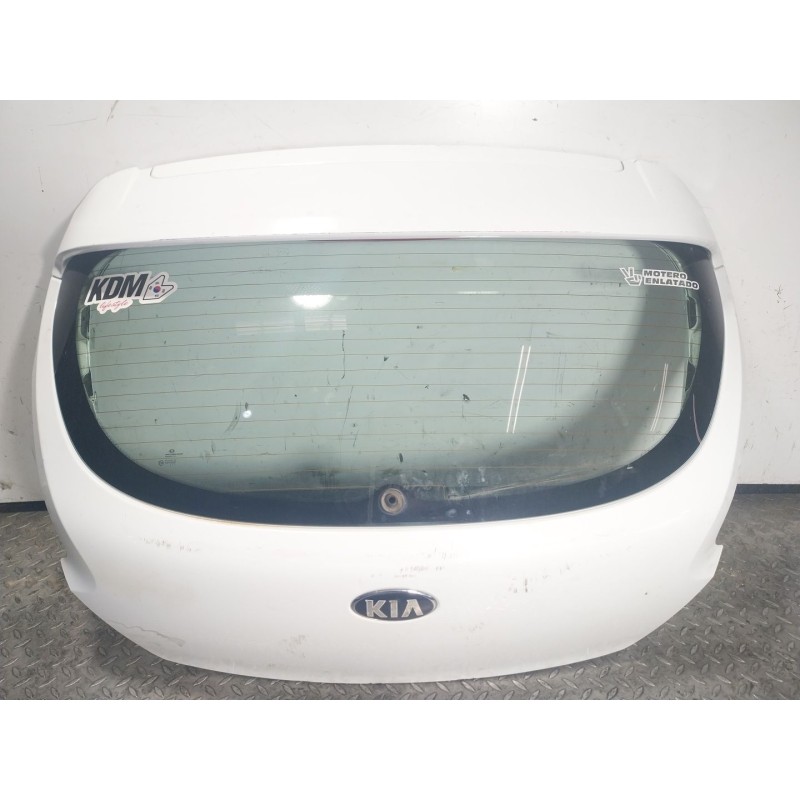 Recambio de porton trasero para kia cee´d 1.6 gdi cat referencia OEM IAM 73700A2700  