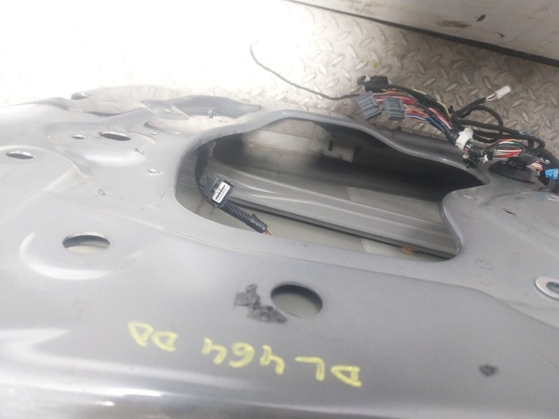 Recambio de puerta delantera derecha para tesla model s p referencia OEM IAM   