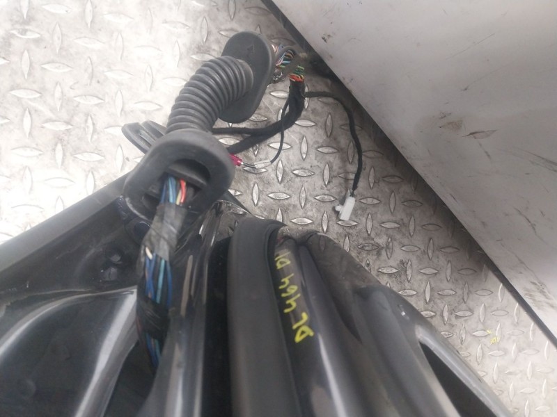 Recambio de puerta delantera izquierda para tesla model s p referencia OEM IAM   