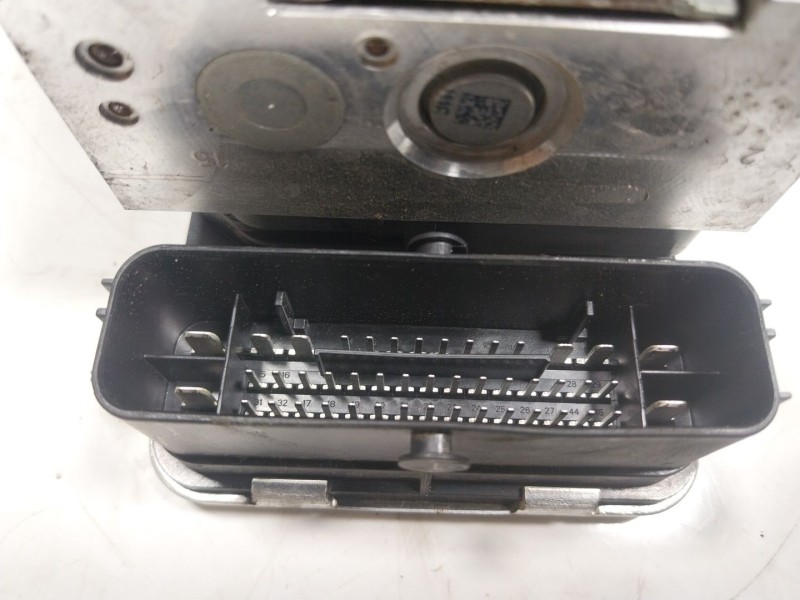 Recambio de abs para seat leon (5f1) 1.6 tdi referencia OEM IAM  5Q0614517 