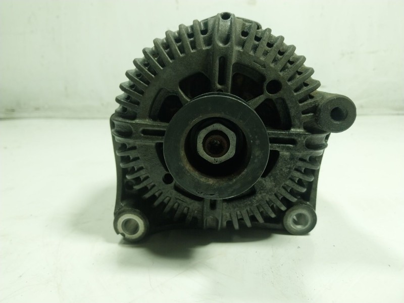 Recambio de alternador para bmw serie 7 (e65/e66) 730ld referencia OEM IAM  7797521A101 