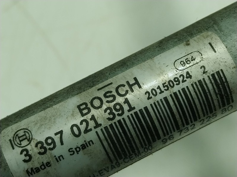 Recambio de motor limpia delantero para peugeot 208 1.6 blue-hdi fap referencia OEM IAM  0390241540 