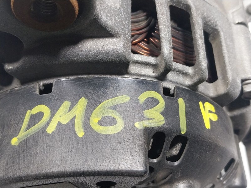 Recambio de alternador para volkswagen golf vii lim. 1.6 tdi dpf referencia OEM IAM  03L903032 